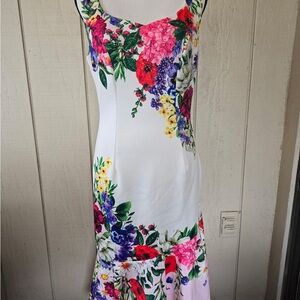 VENUS Pink Floral Midi Sheath Dress with Sleeveless Scoop Neck for Cocktail